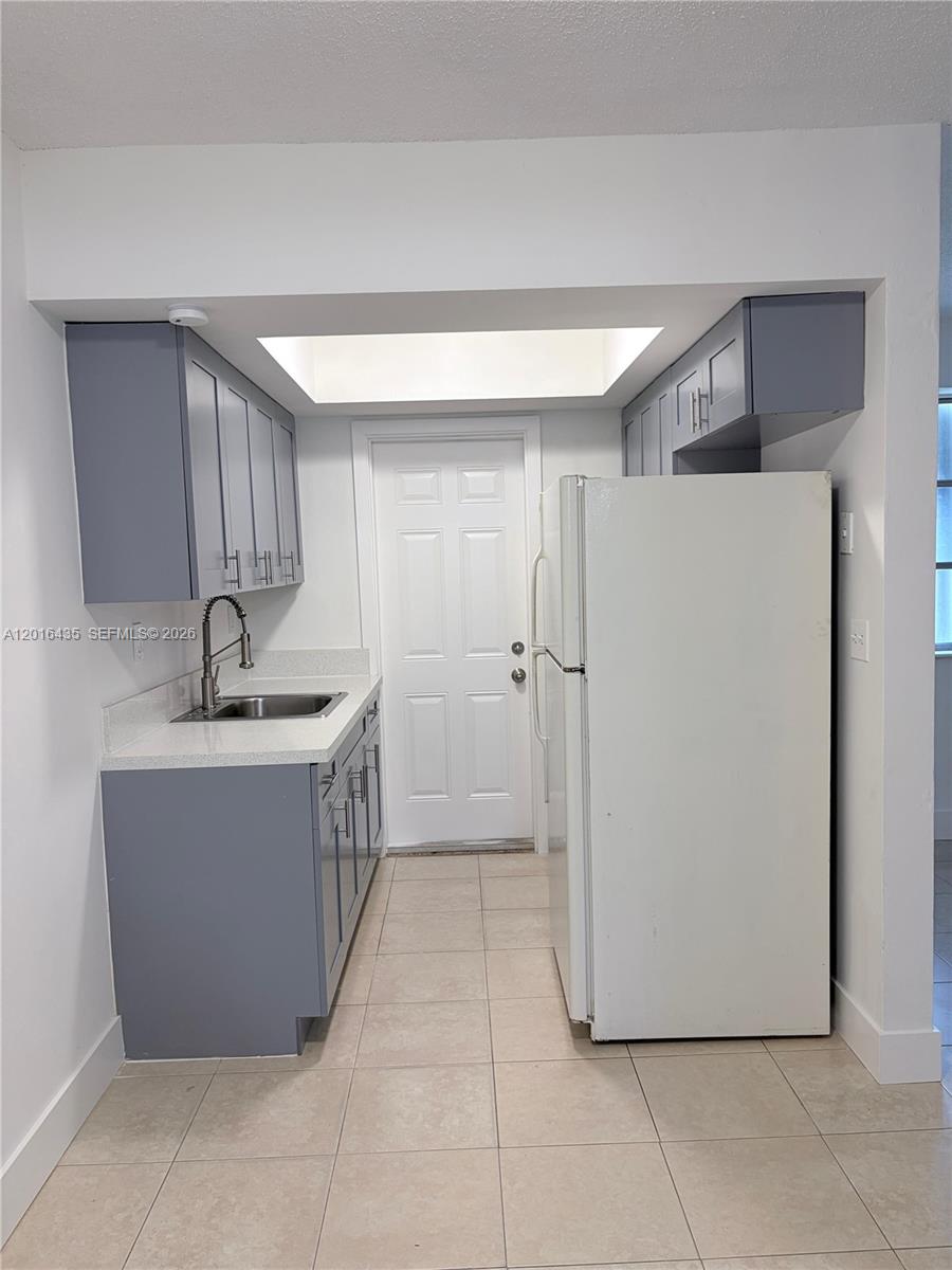 31 NW 163rd St #65