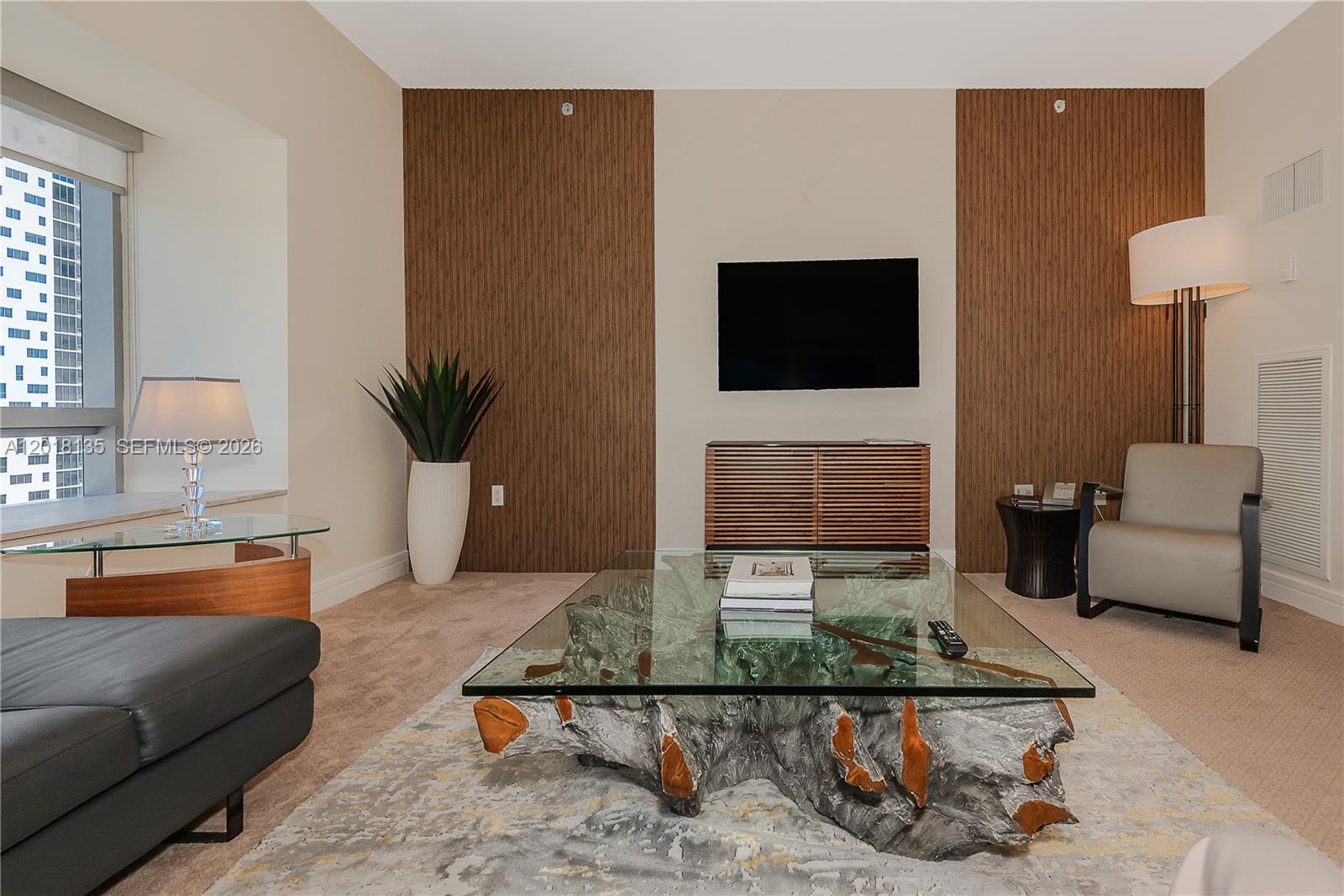1435 Brickell Ave #3012 Miami, FL 33131
