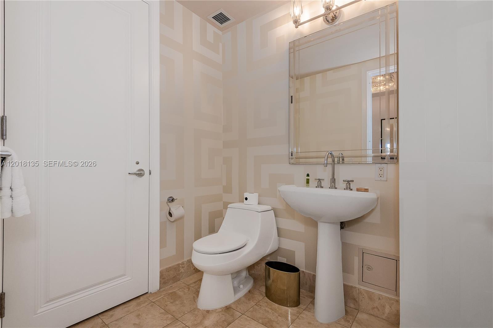 1435 Brickell Ave #3012 Miami, FL 33131