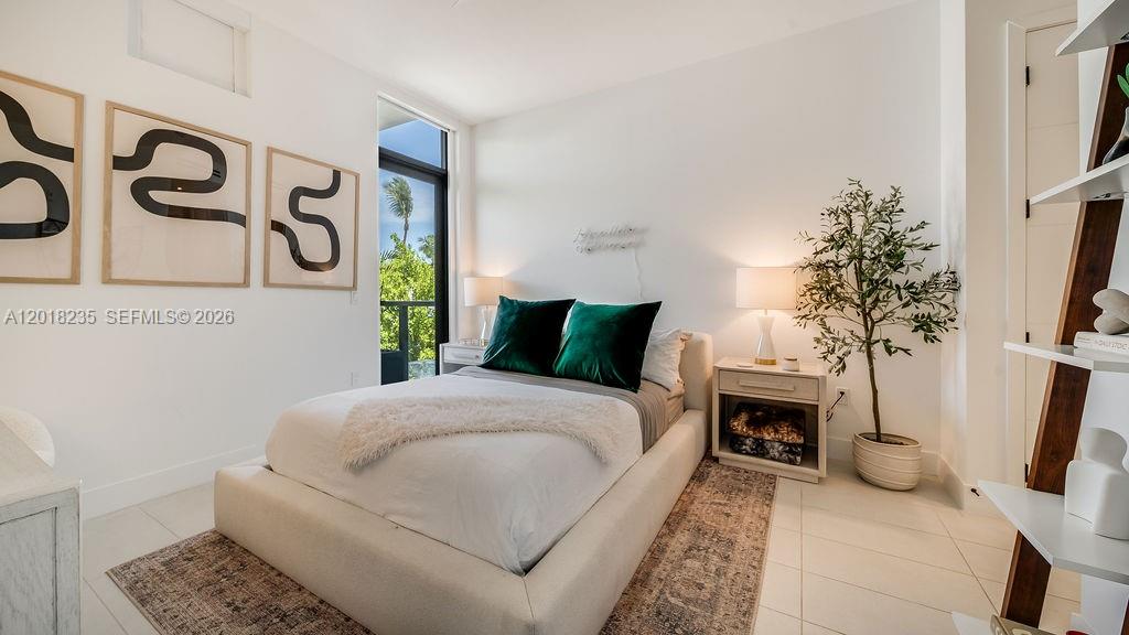 1030 15th St #201 Miami Beach, FL 33139