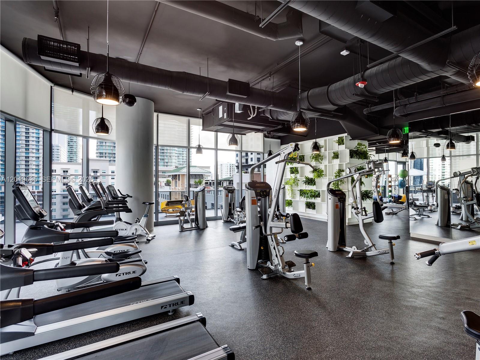image Brickell Heights West35