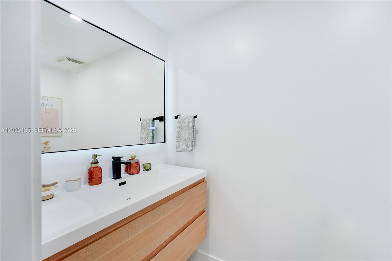 3339 Virginia St #329 Miami, FL 33133