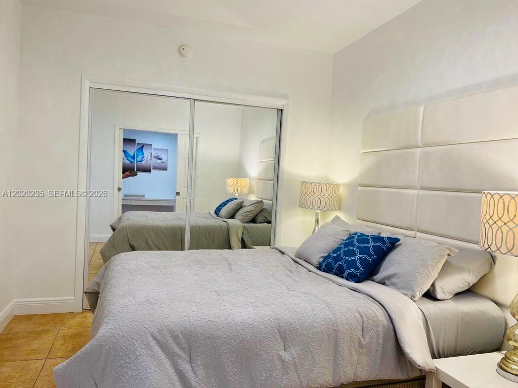 image Beach Club 215