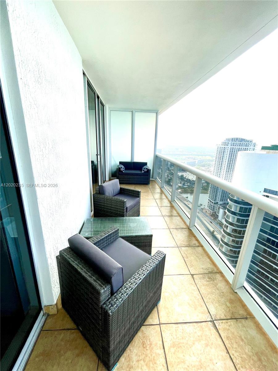 image Beach Club 229