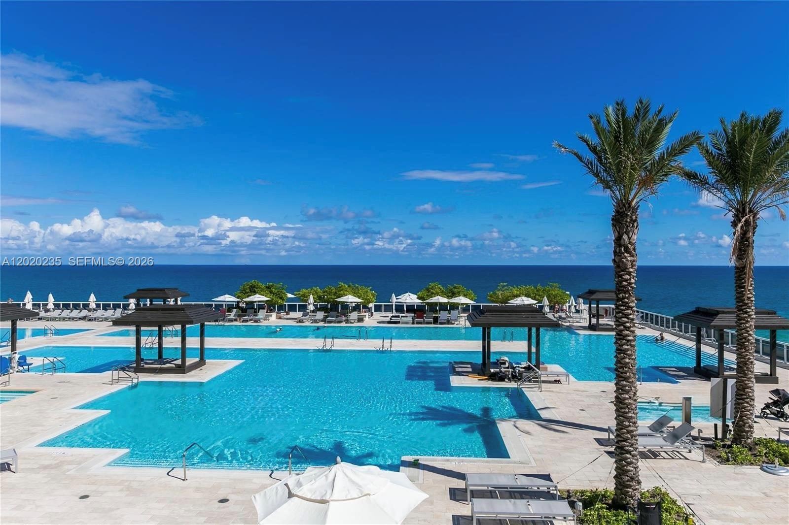 image Beach Club 230