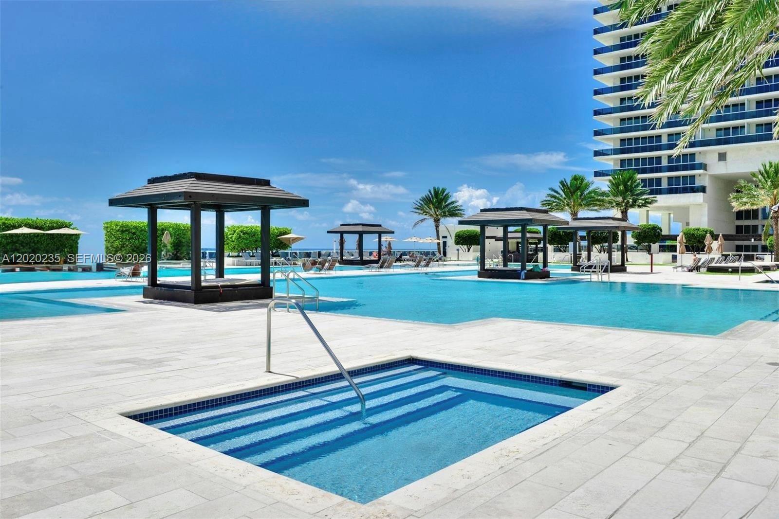 image Beach Club 232
