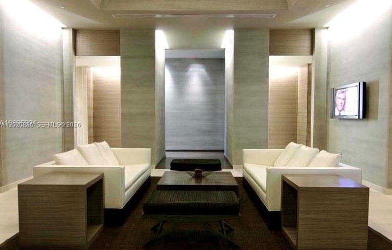 image Beach Club 241