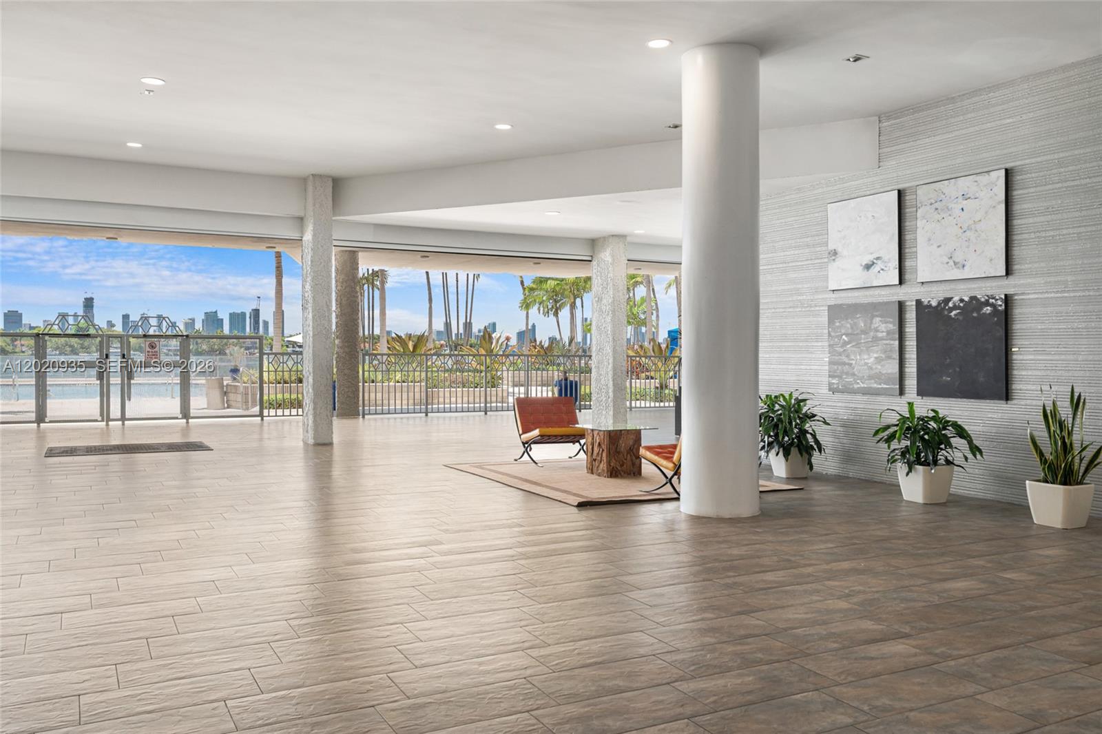 800 West Ave #527 Miami Beach, FL 33139