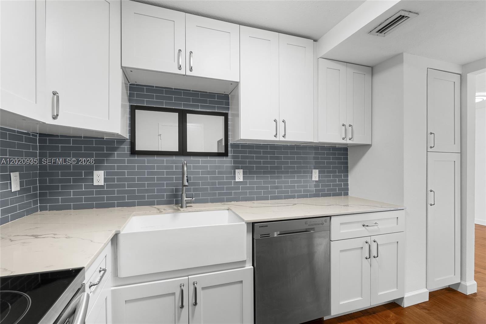 800 West Ave #527 Miami Beach, FL 33139