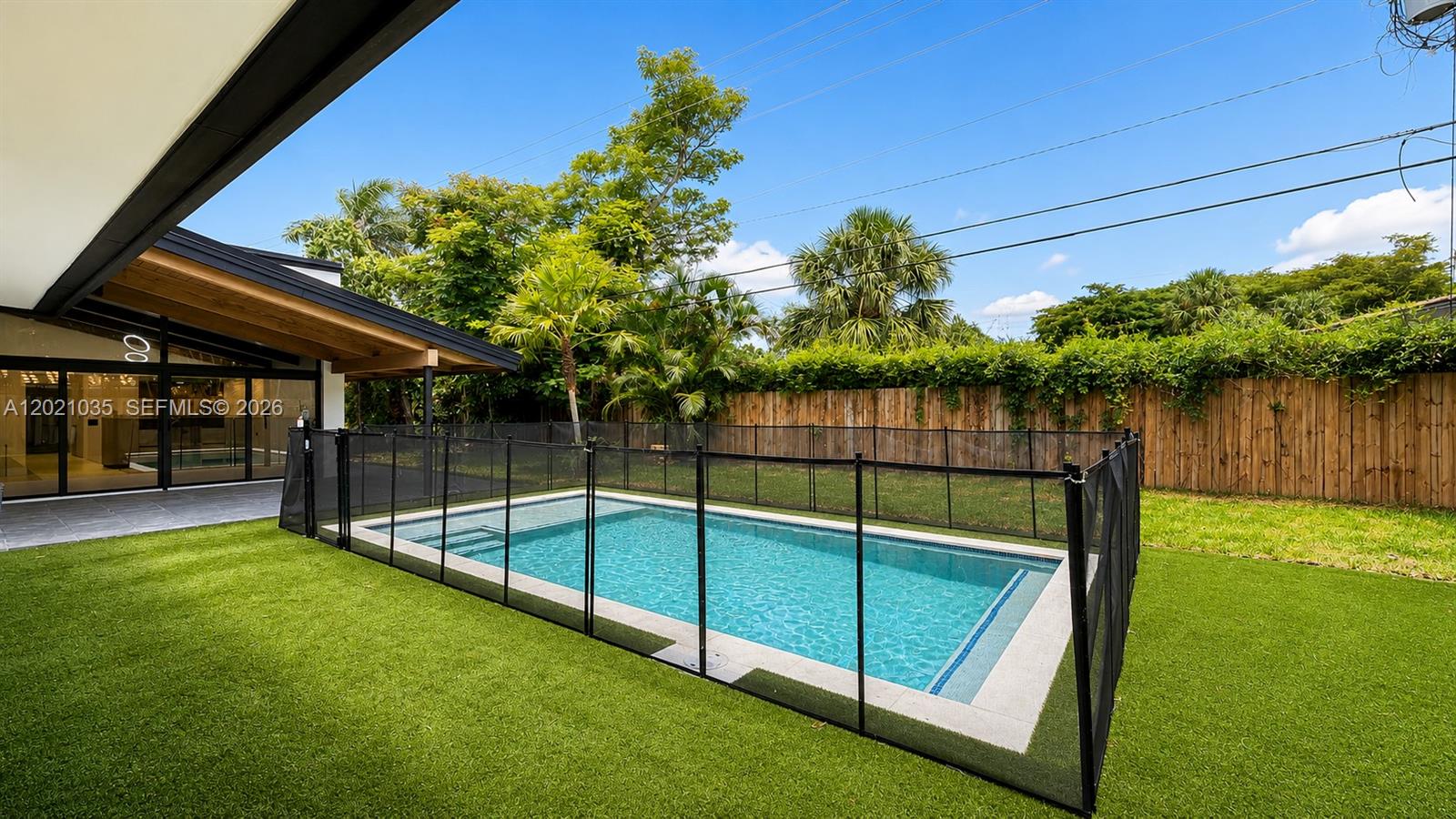 2765 NE 35th Dr Fort Lauderdale, FL 33308