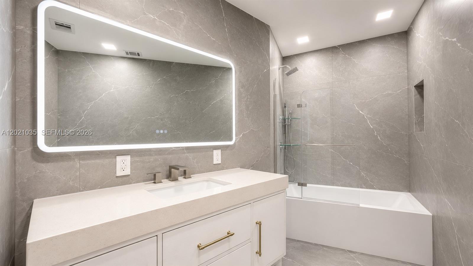 2765 NE 35th Dr Fort Lauderdale, FL 33308