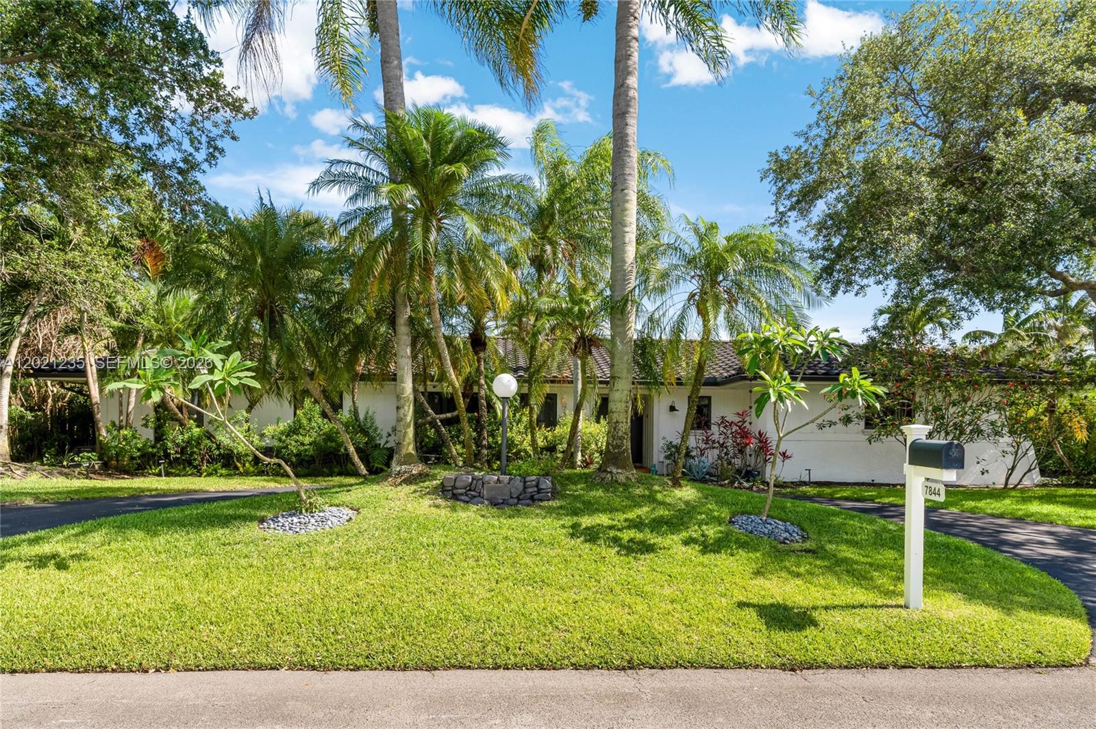 7844 SW 179th Ter Palmetto Bay, FL 33157