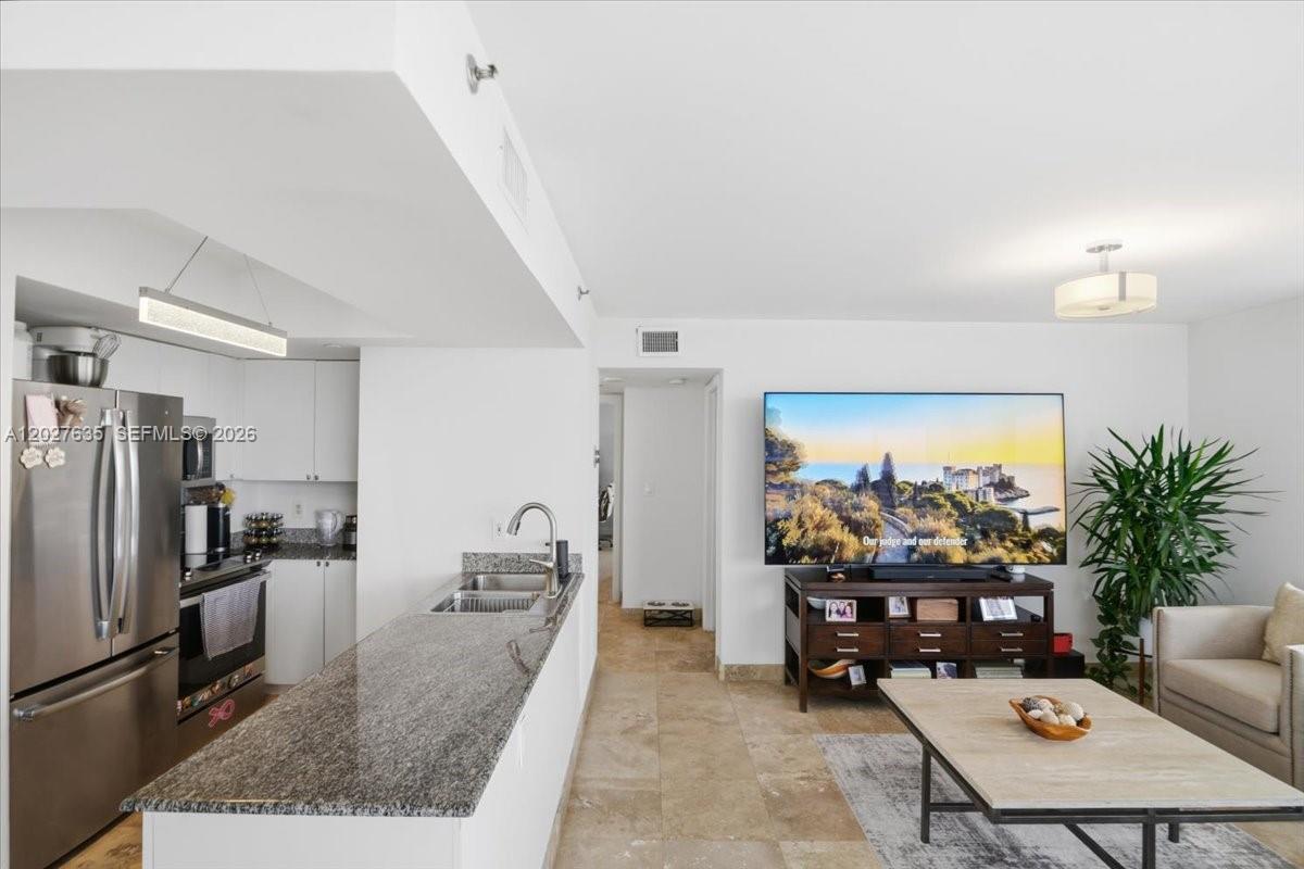 8911 Collins Ave #601 Surfside, FL 33154