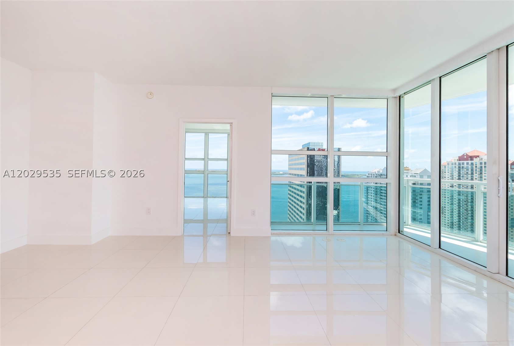 image The Plaza on Brickell West11