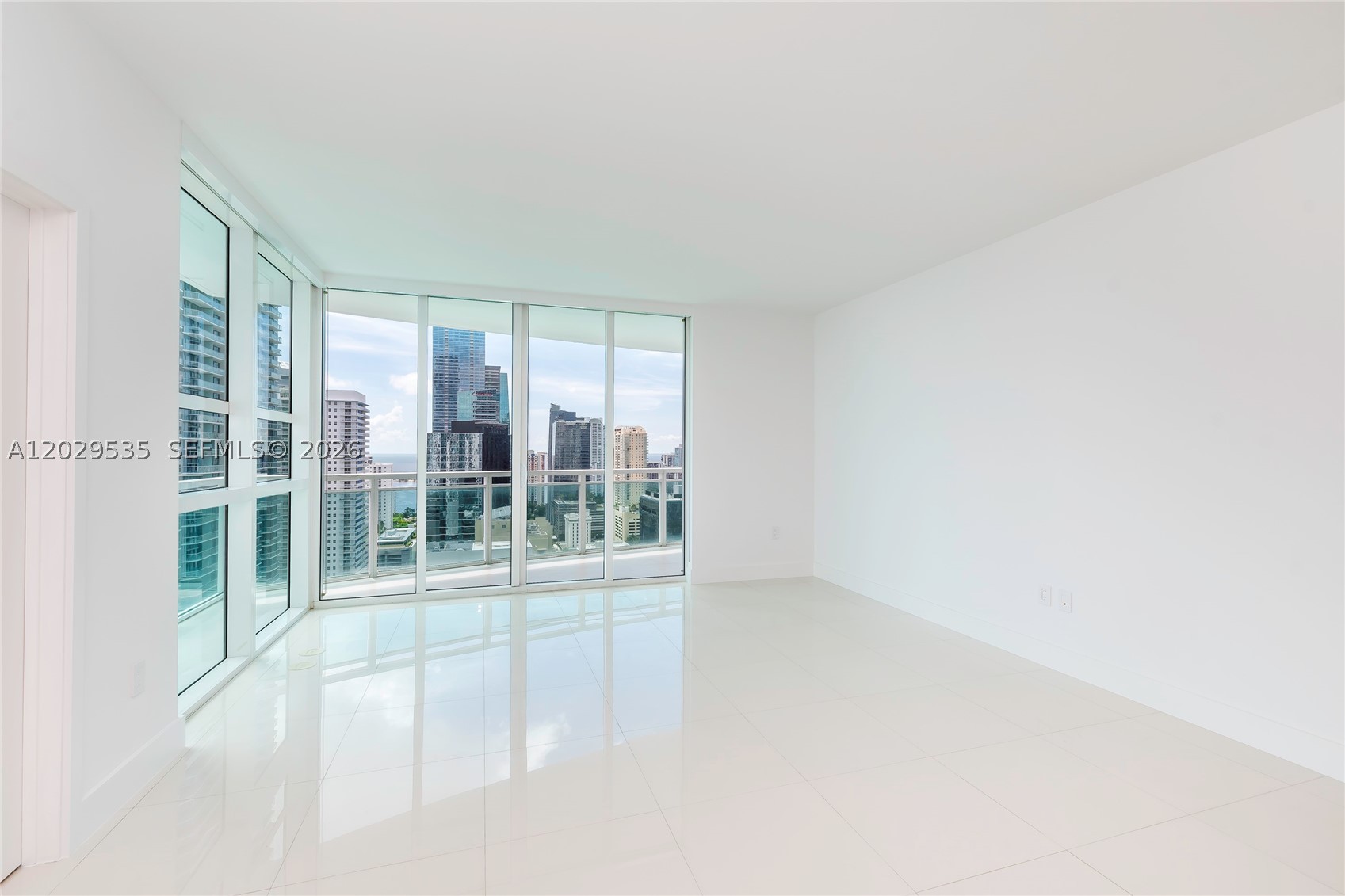 image The Plaza on Brickell West12