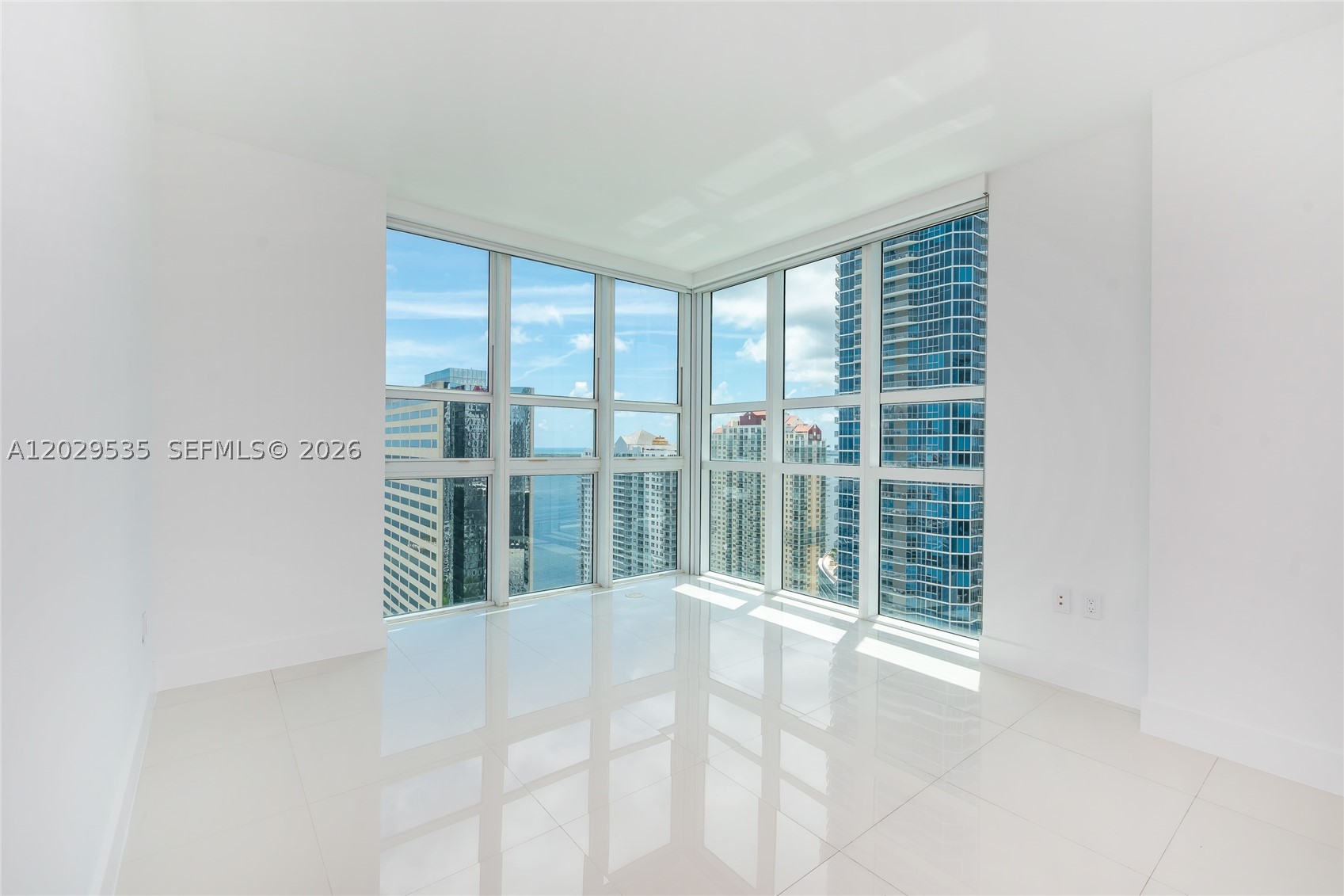 image The Plaza on Brickell West14