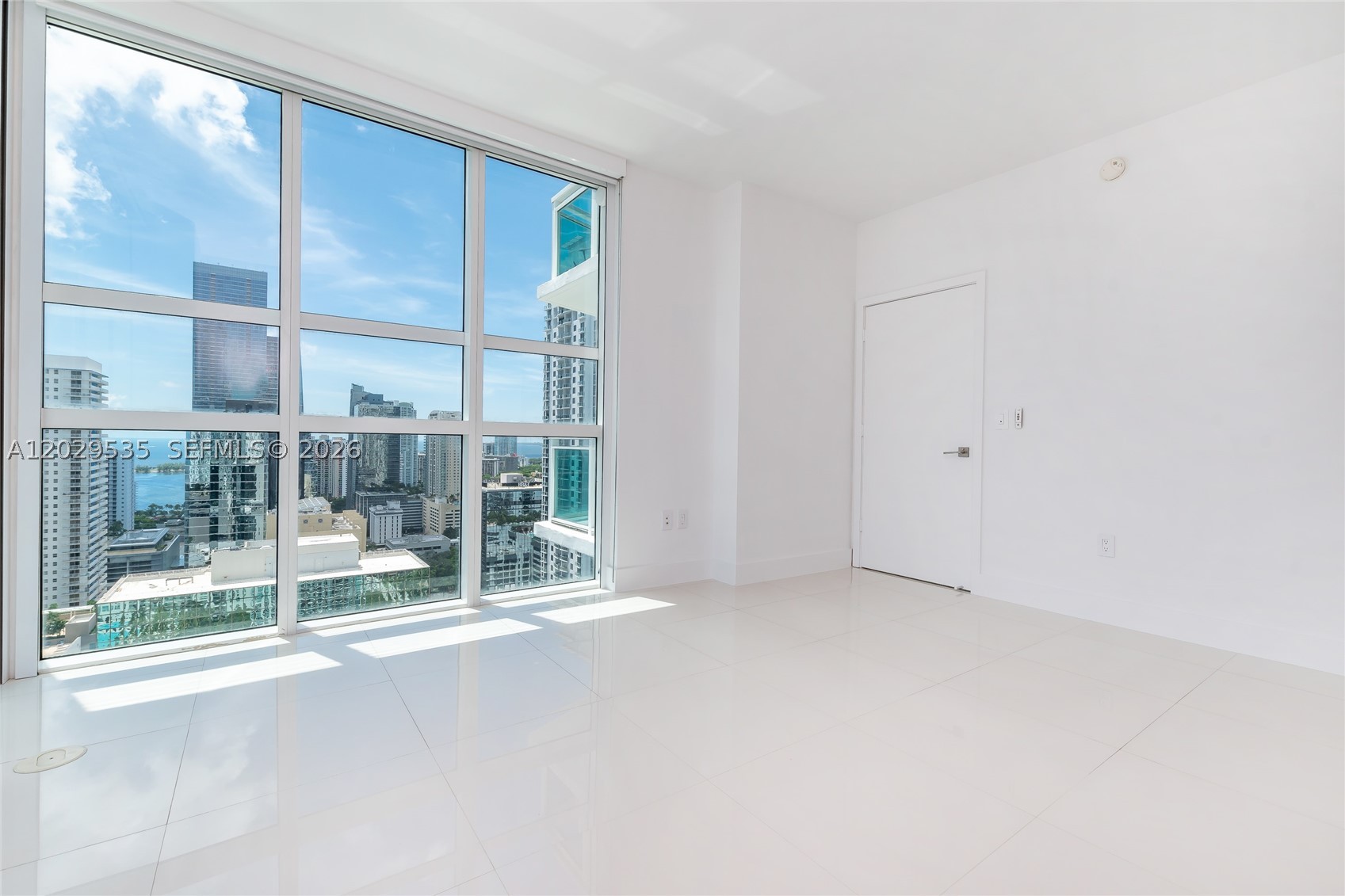 image The Plaza on Brickell West15