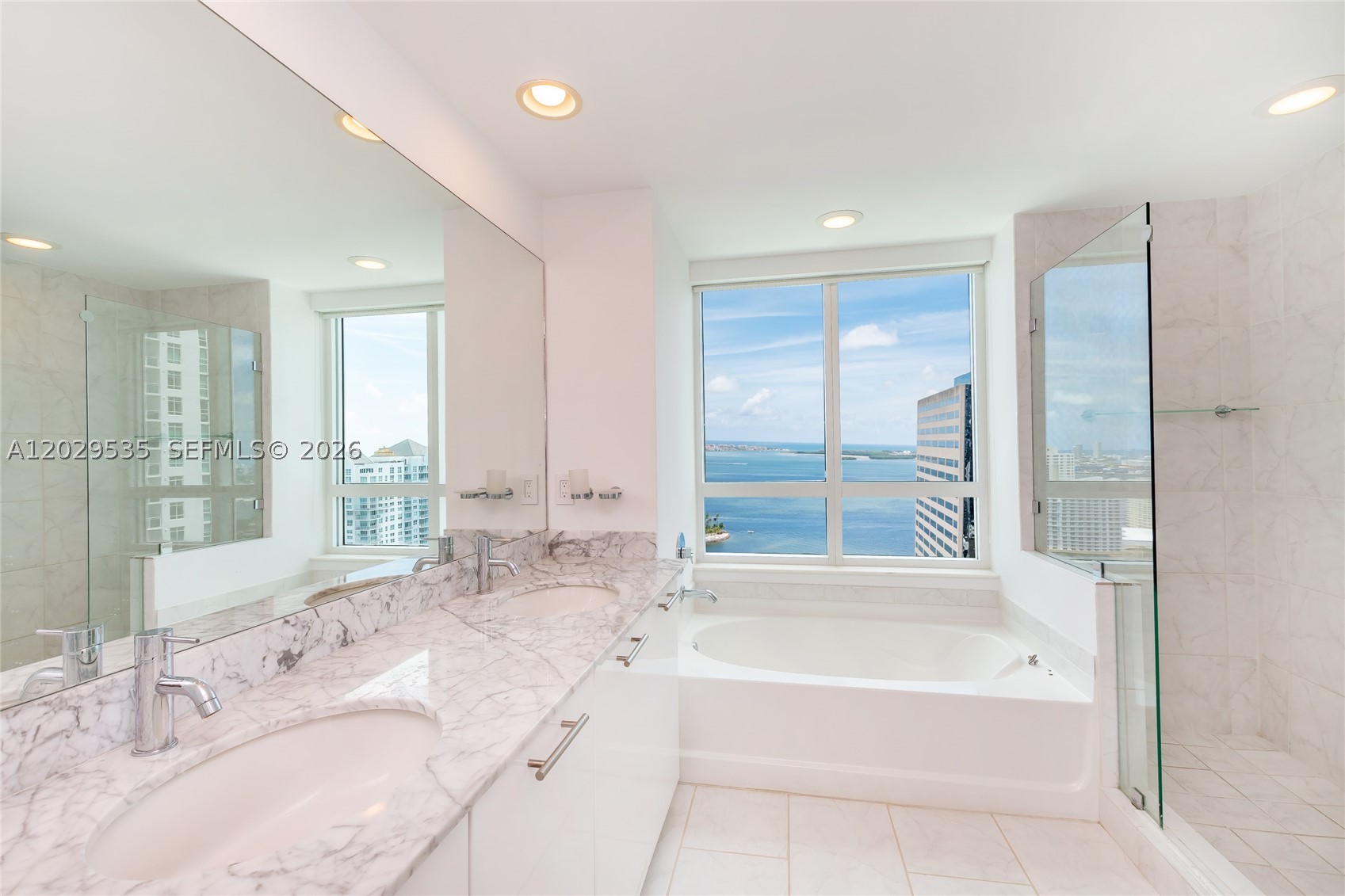 image The Plaza on Brickell West20