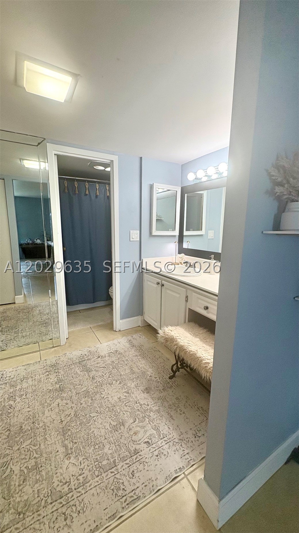 image Arlen House East10