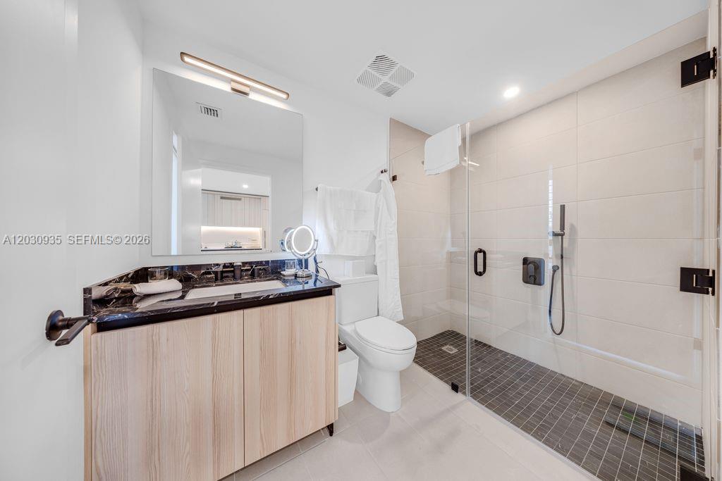 225 N Miami Ave #3507 Miami, FL 33128