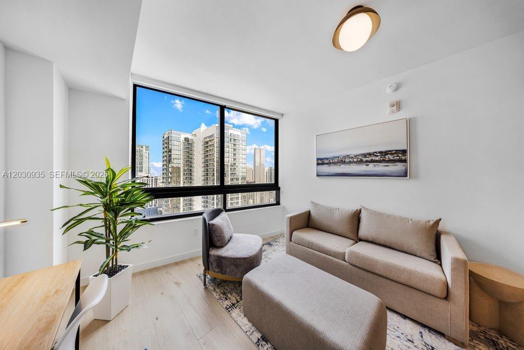 225 N Miami Ave #3507 Miami, FL 33128