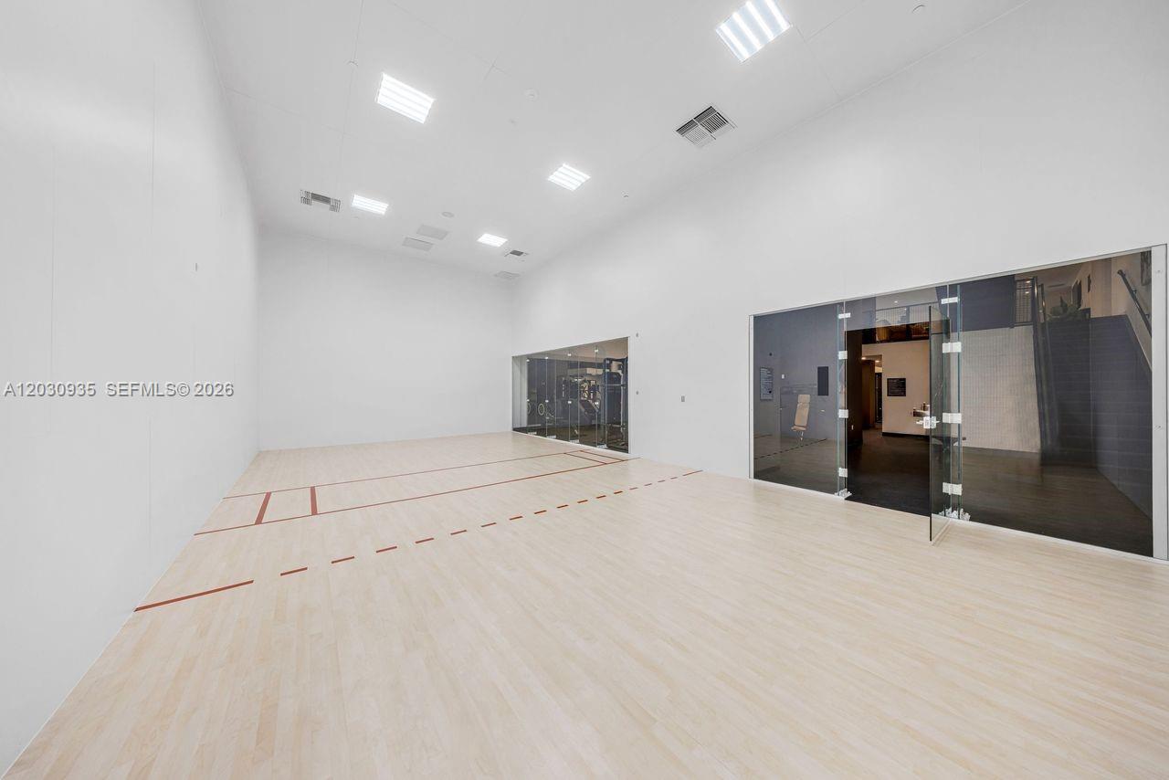 225 N Miami Ave #3507 Miami, FL 33128