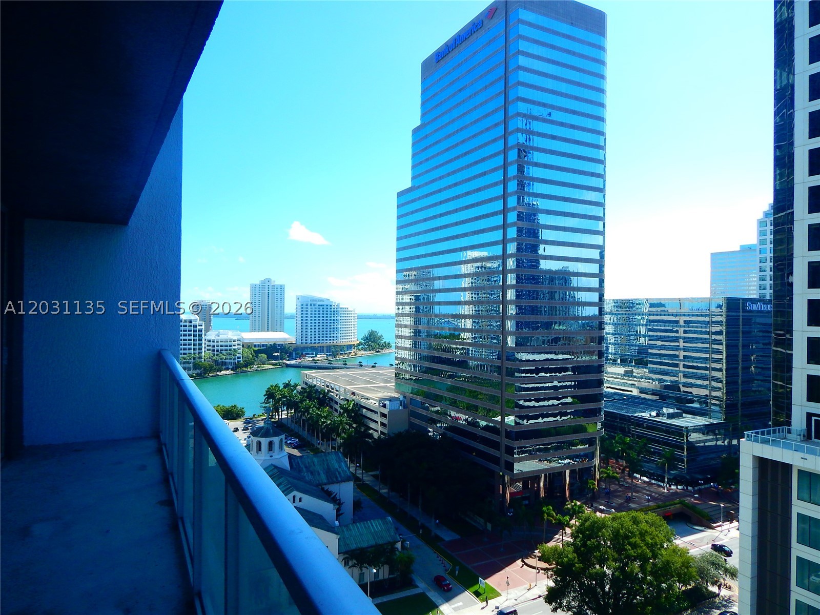 image 500 Brickell East4