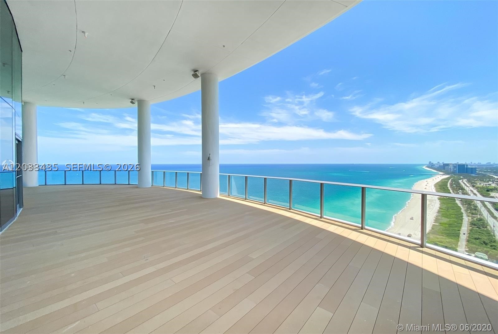 image Ritz-Carlton Sunny Isles Beach3