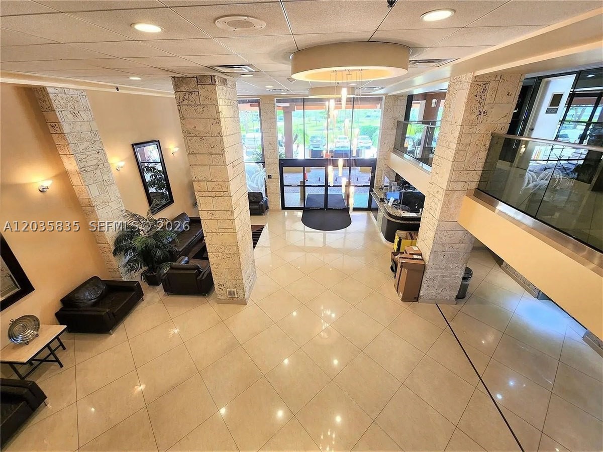 image Winston Towers 7007