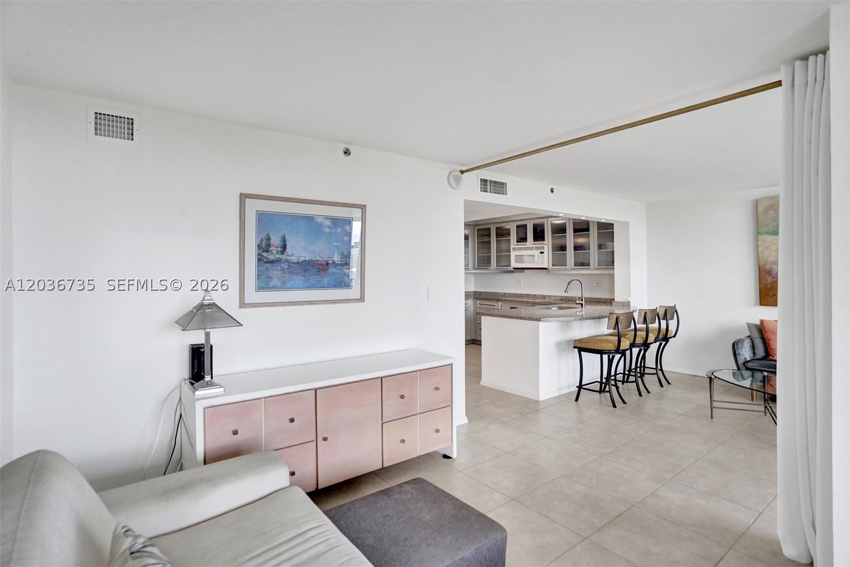 2555 Collins Ave #1508 Miami Beach, FL 33140