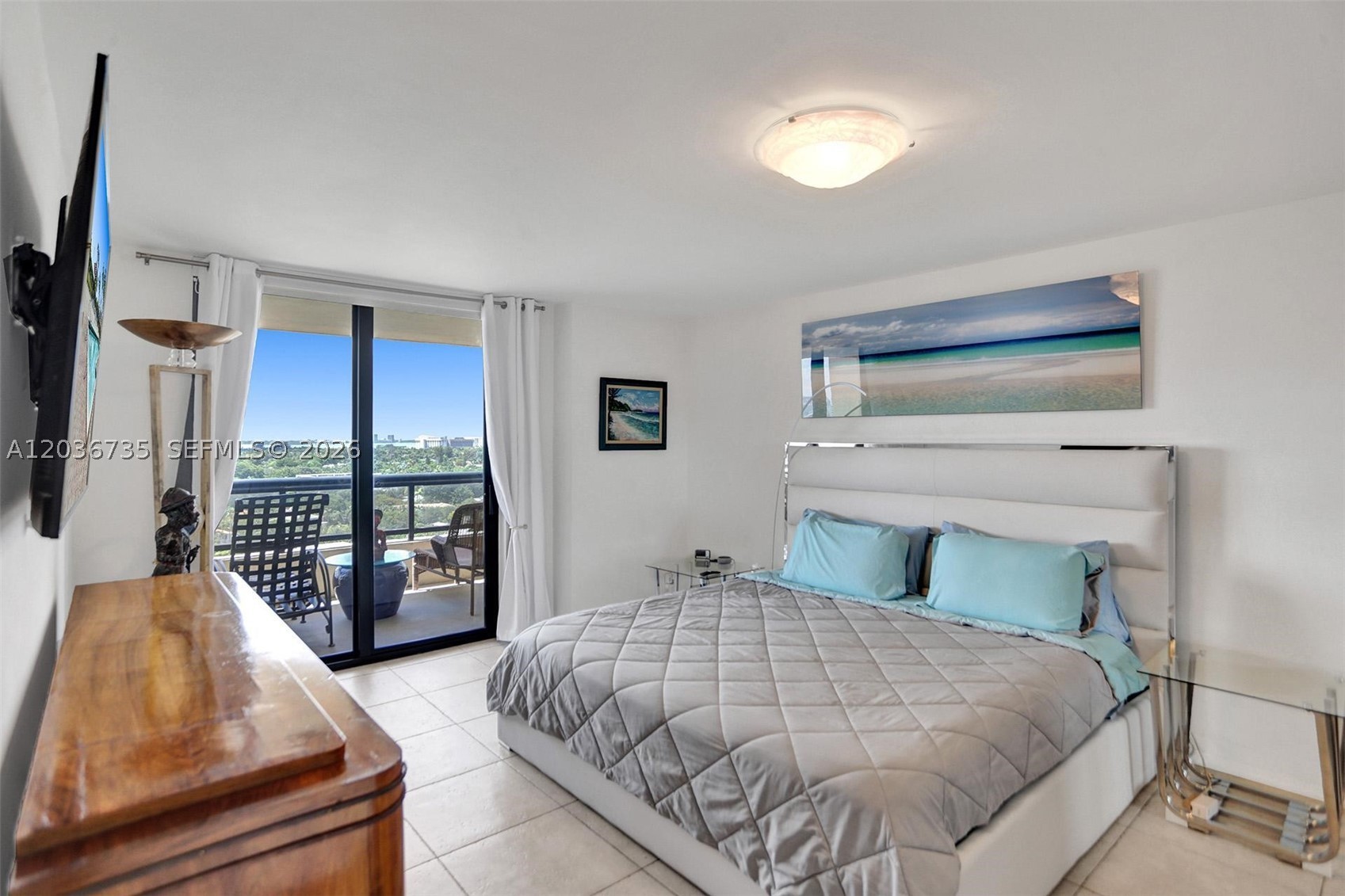 2555 Collins Ave #1508 Miami Beach, FL 33140