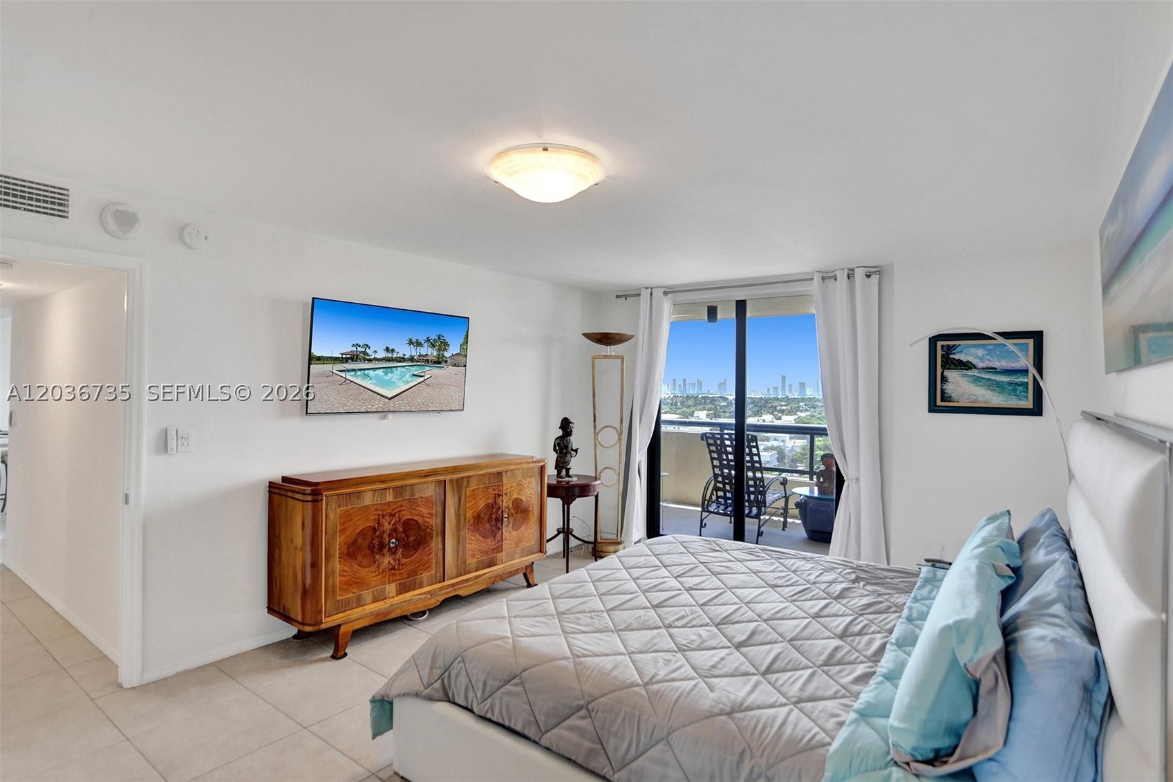 2555 Collins Ave #1508 Miami Beach, FL 33140