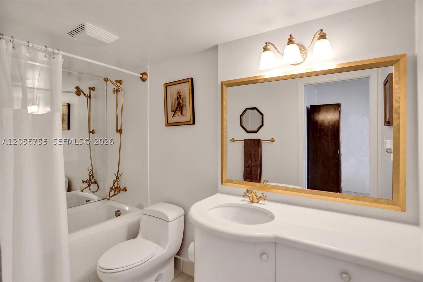 2555 Collins Ave #1508 Miami Beach, FL 33140
