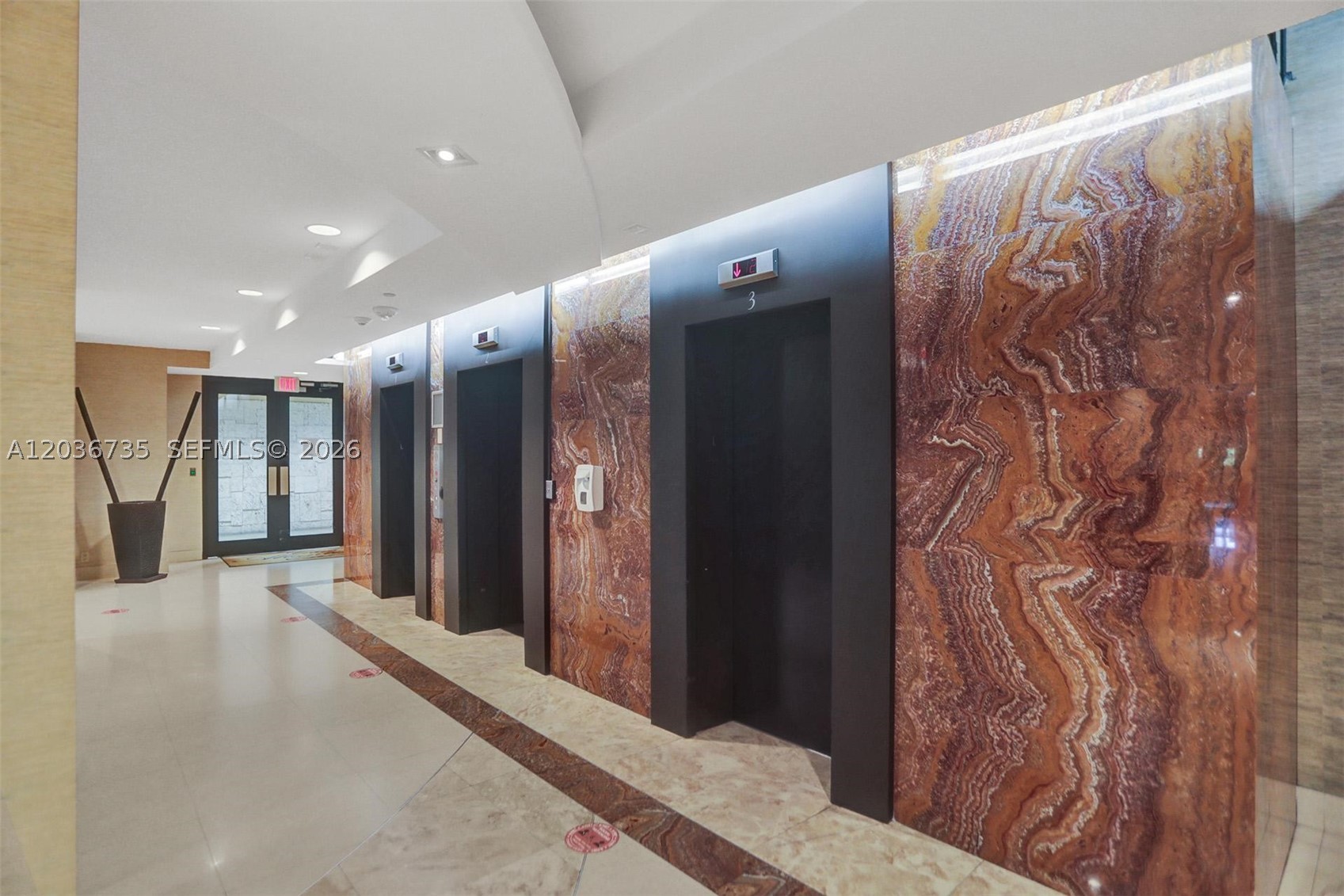 2555 Collins Ave #1508 Miami Beach, FL 33140