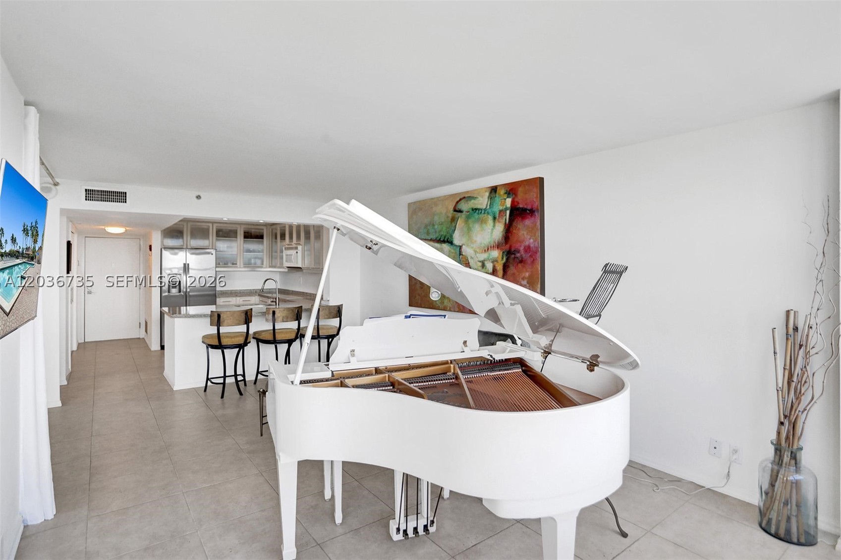 2555 Collins Ave #1508 Miami Beach, FL 33140