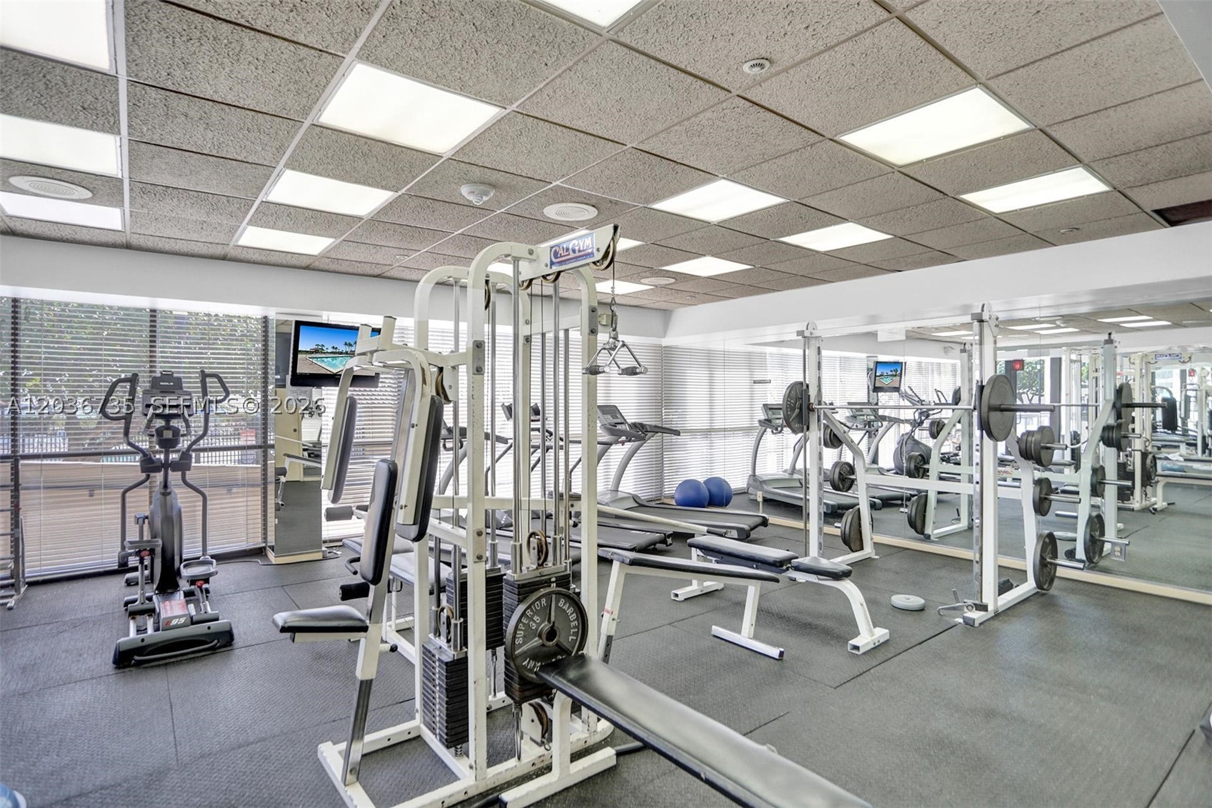 2555 Collins Ave #1508 Miami Beach, FL 33140