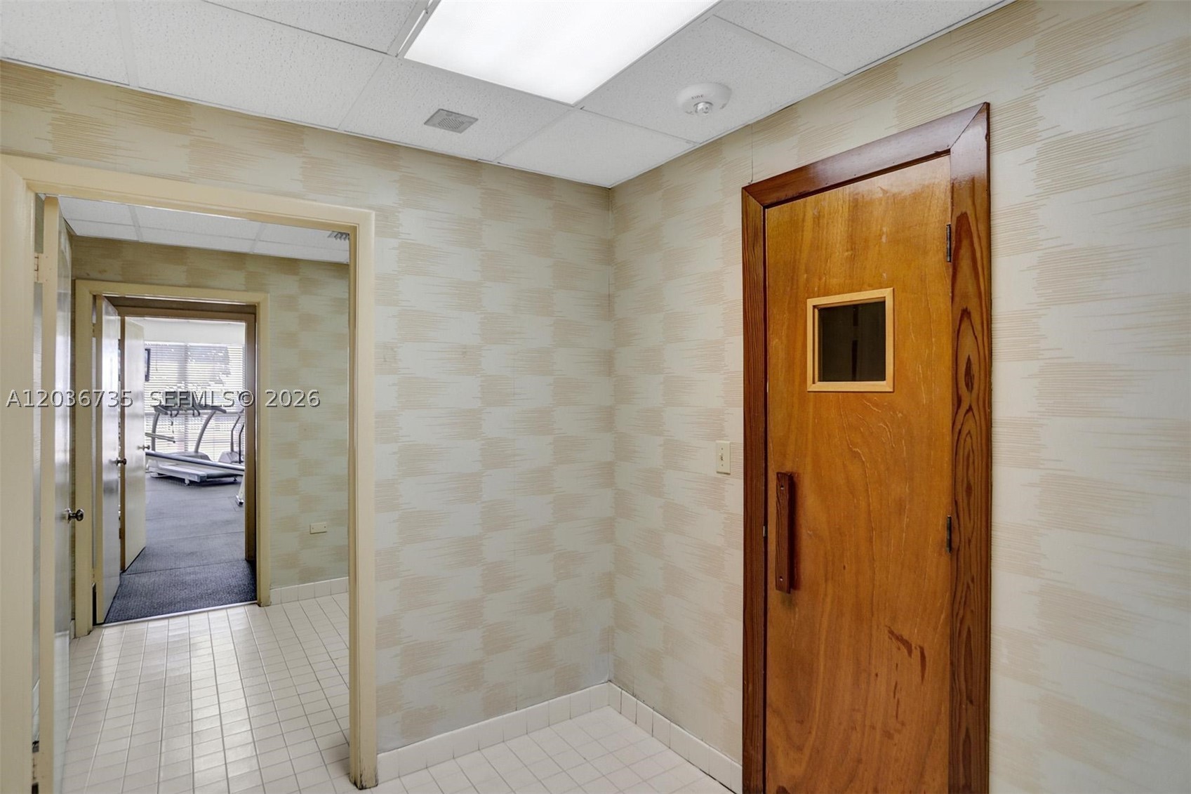 2555 Collins Ave #1508 Miami Beach, FL 33140