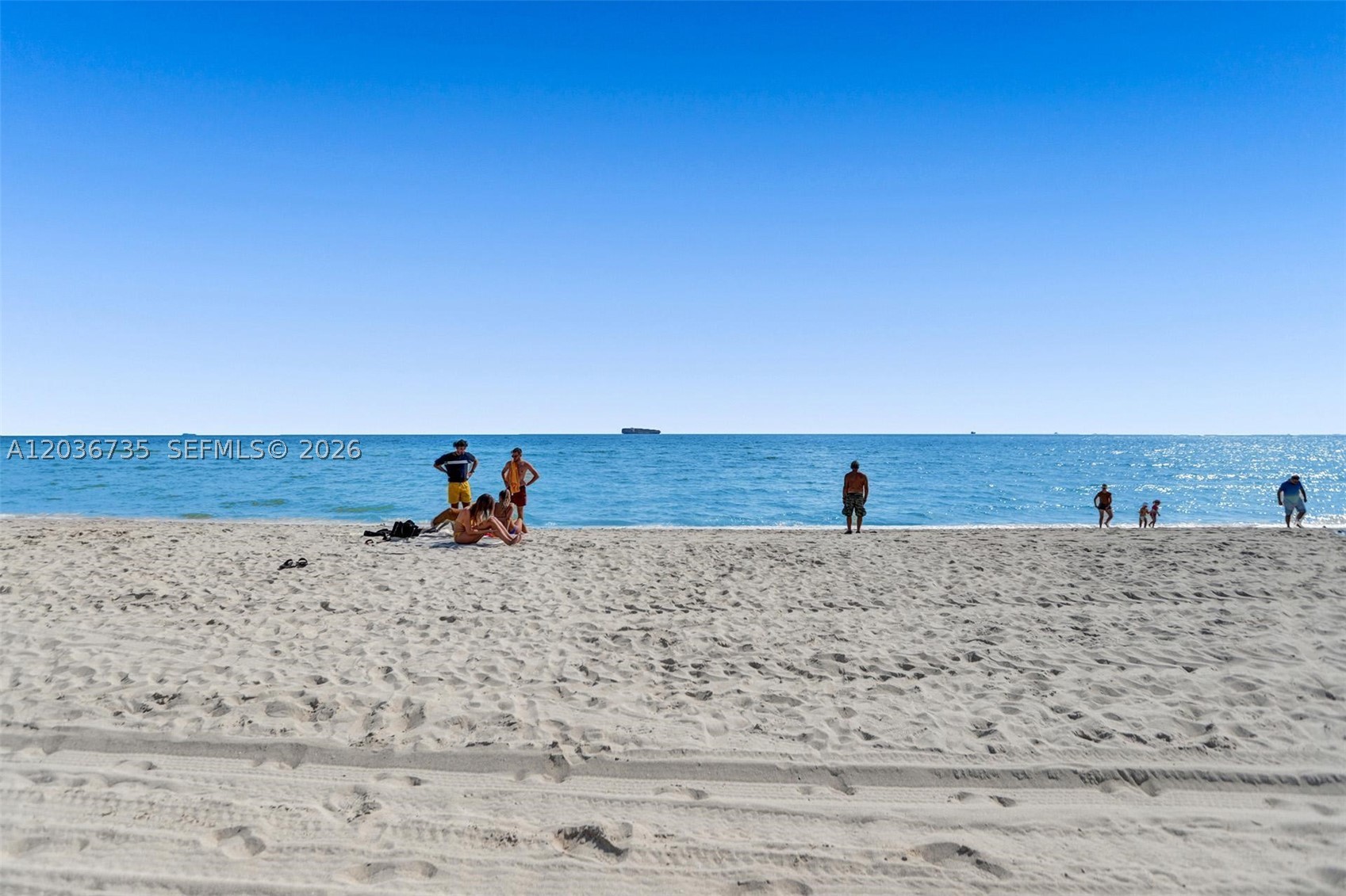 2555 Collins Ave #1508 Miami Beach, FL 33140