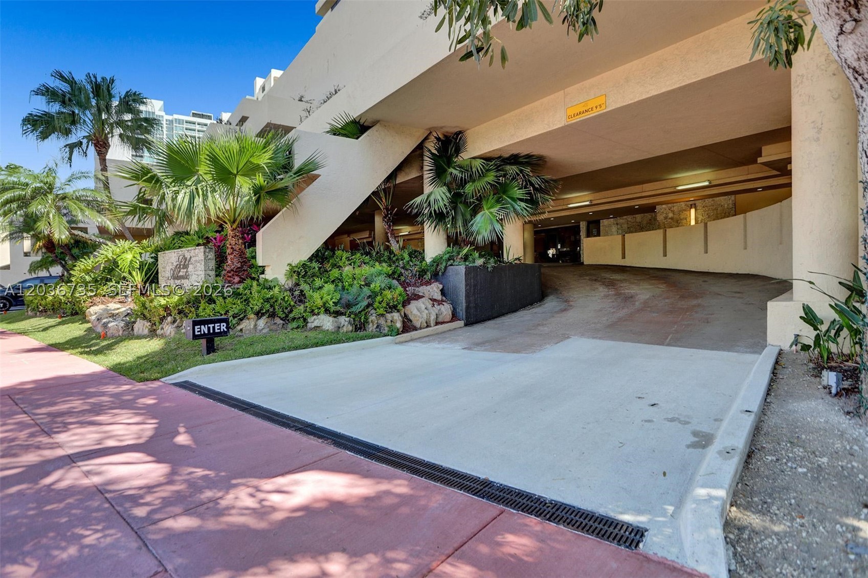 2555 Collins Ave #1508 Miami Beach, FL 33140