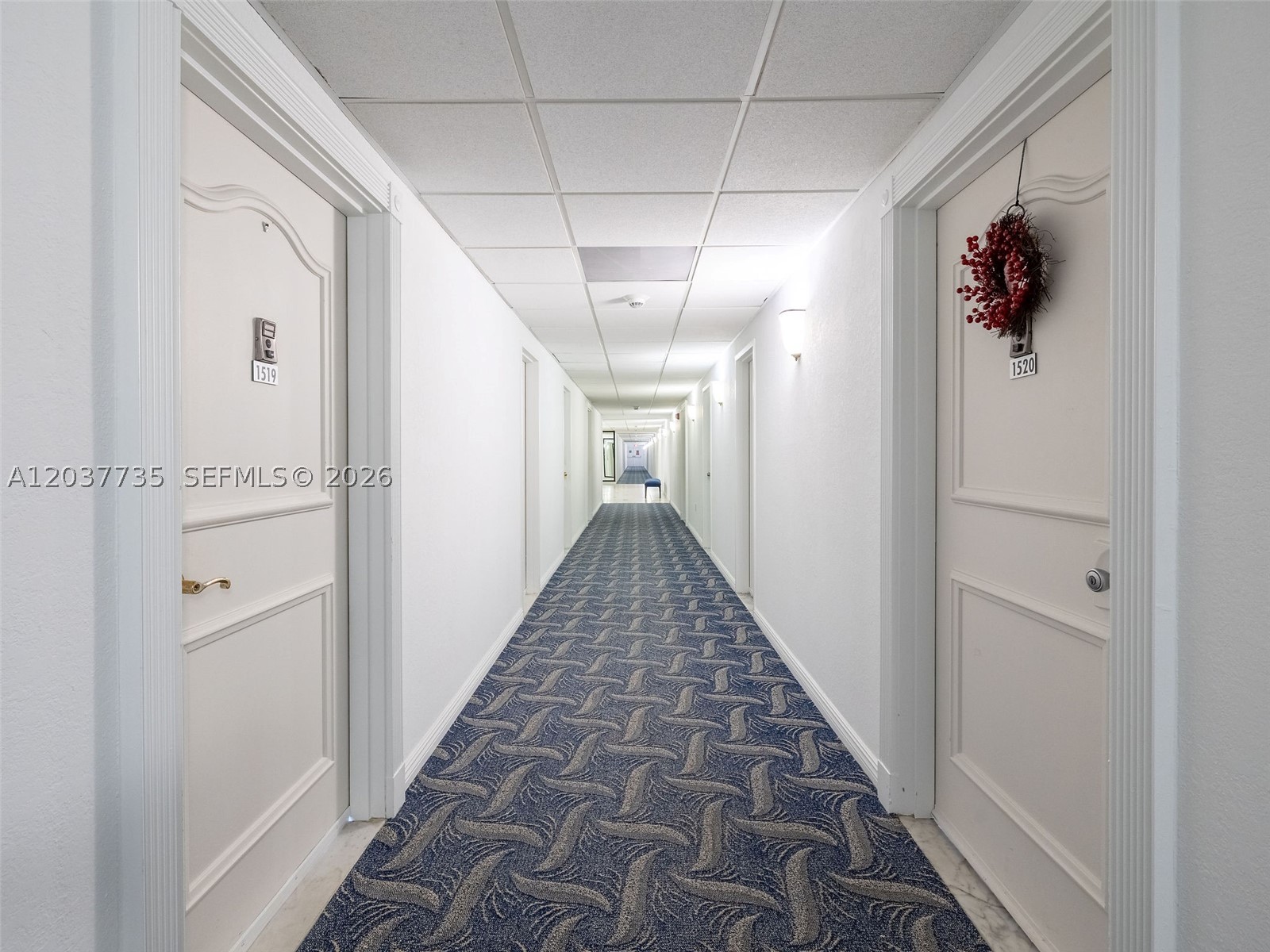 image Arlen House West14