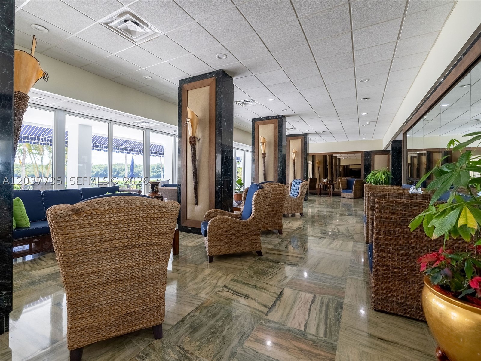 image Arlen House West50