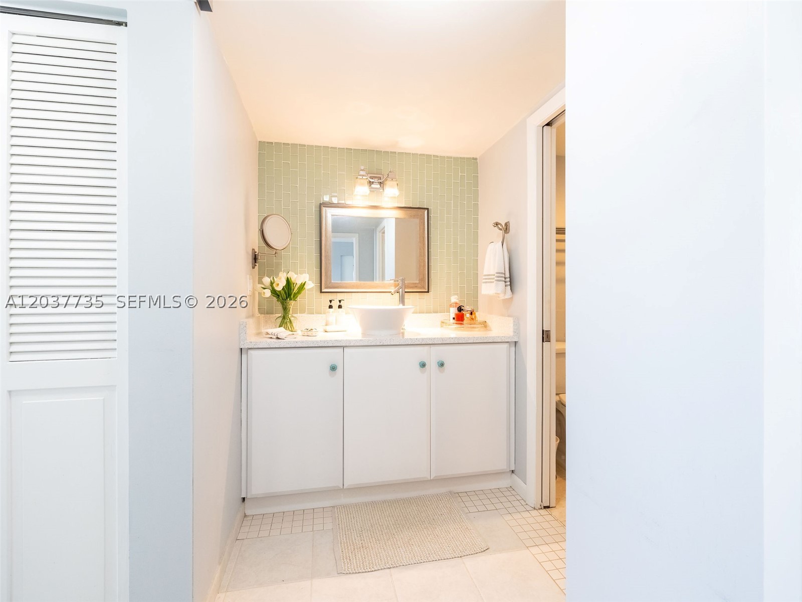 image Arlen House West55