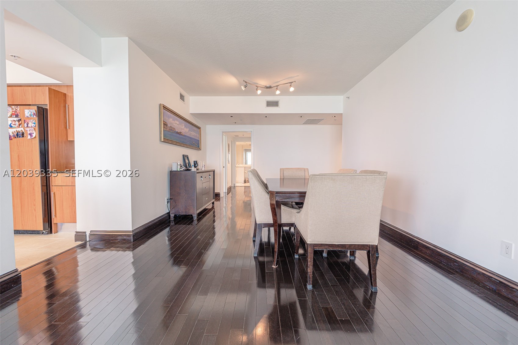 335 S Biscayne Blvd #1009 Miami, FL 33131