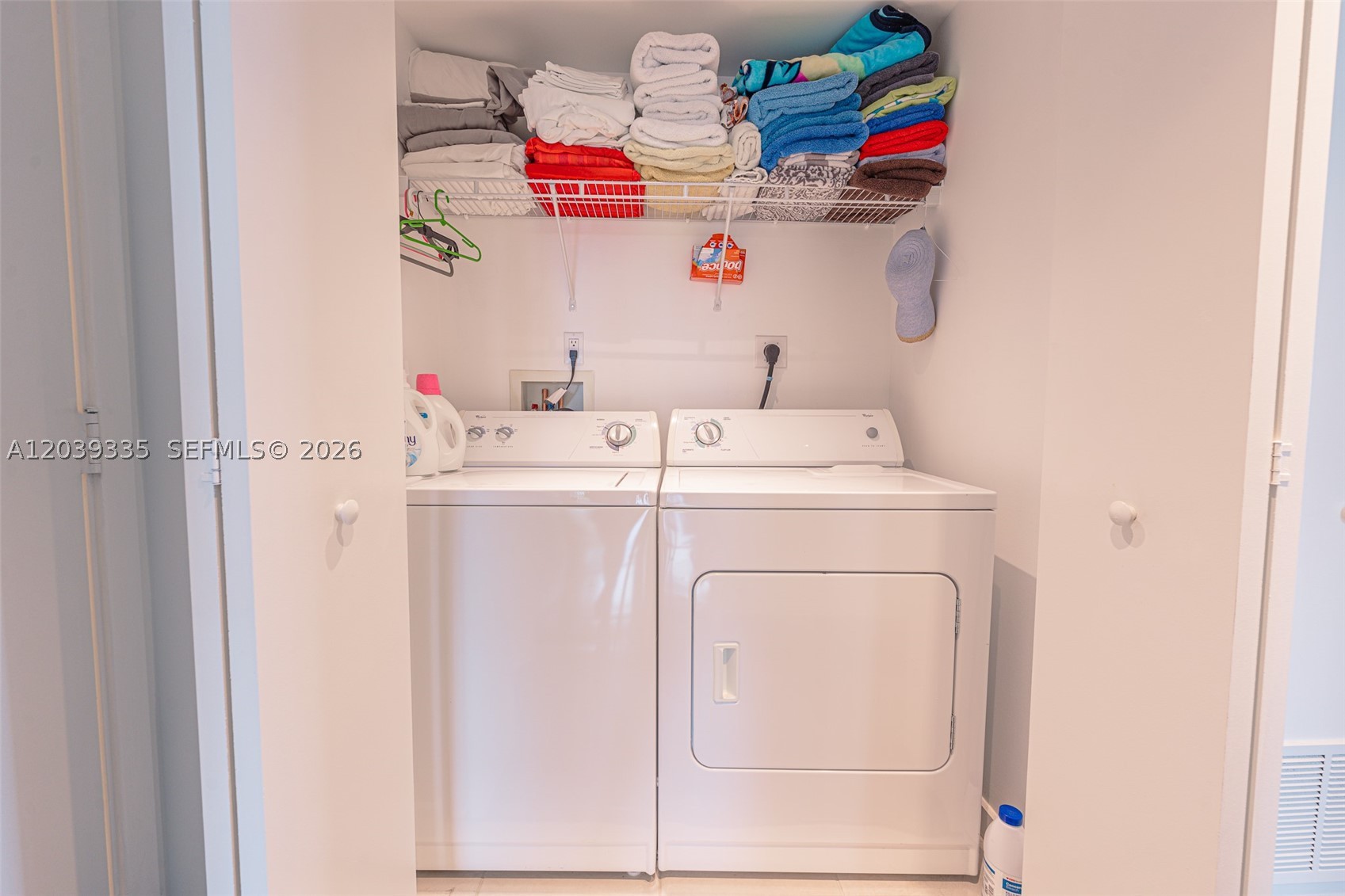335 S Biscayne Blvd #1009 Miami, FL 33131