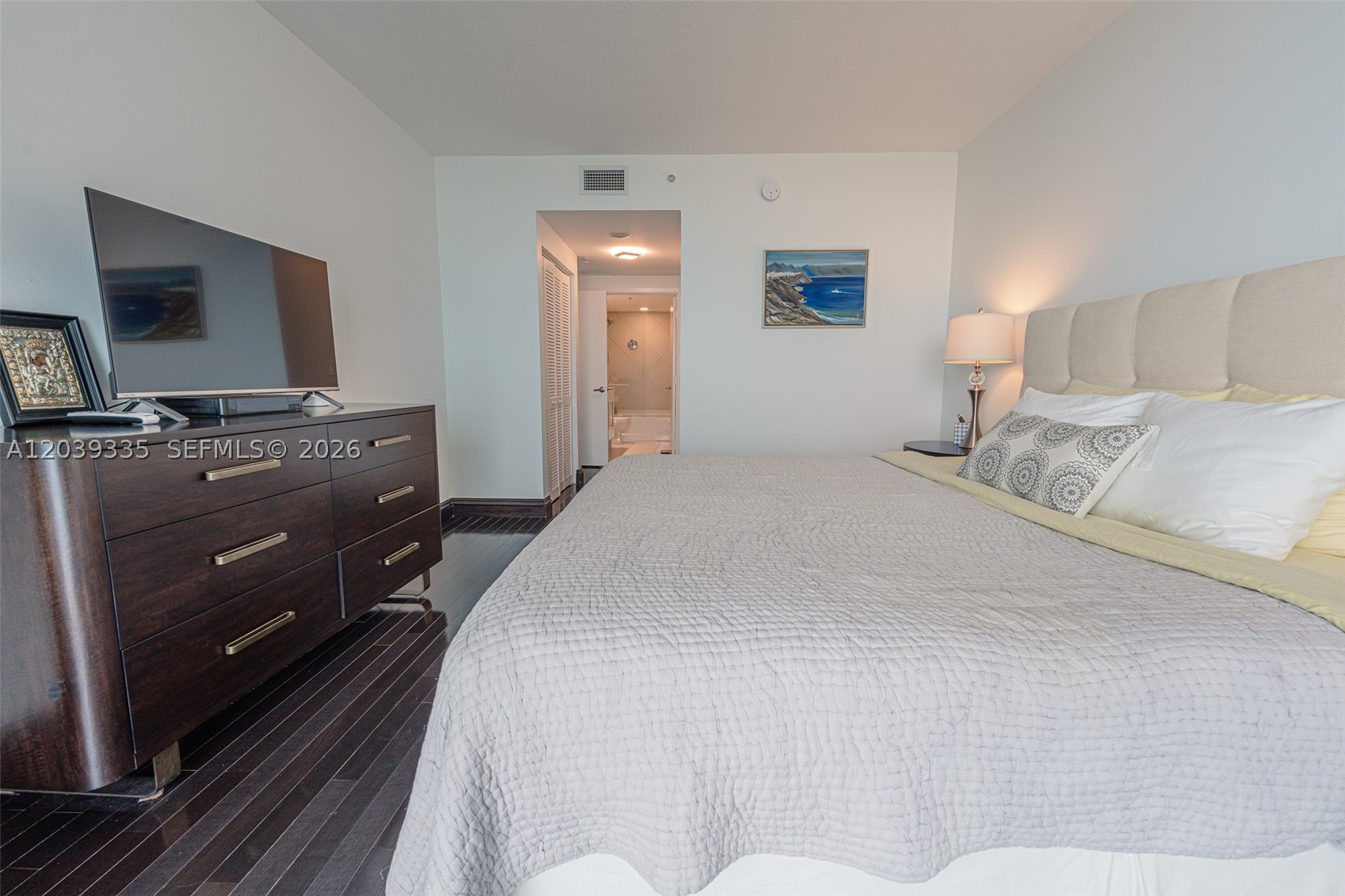 335 S Biscayne Blvd #1009 Miami, FL 33131