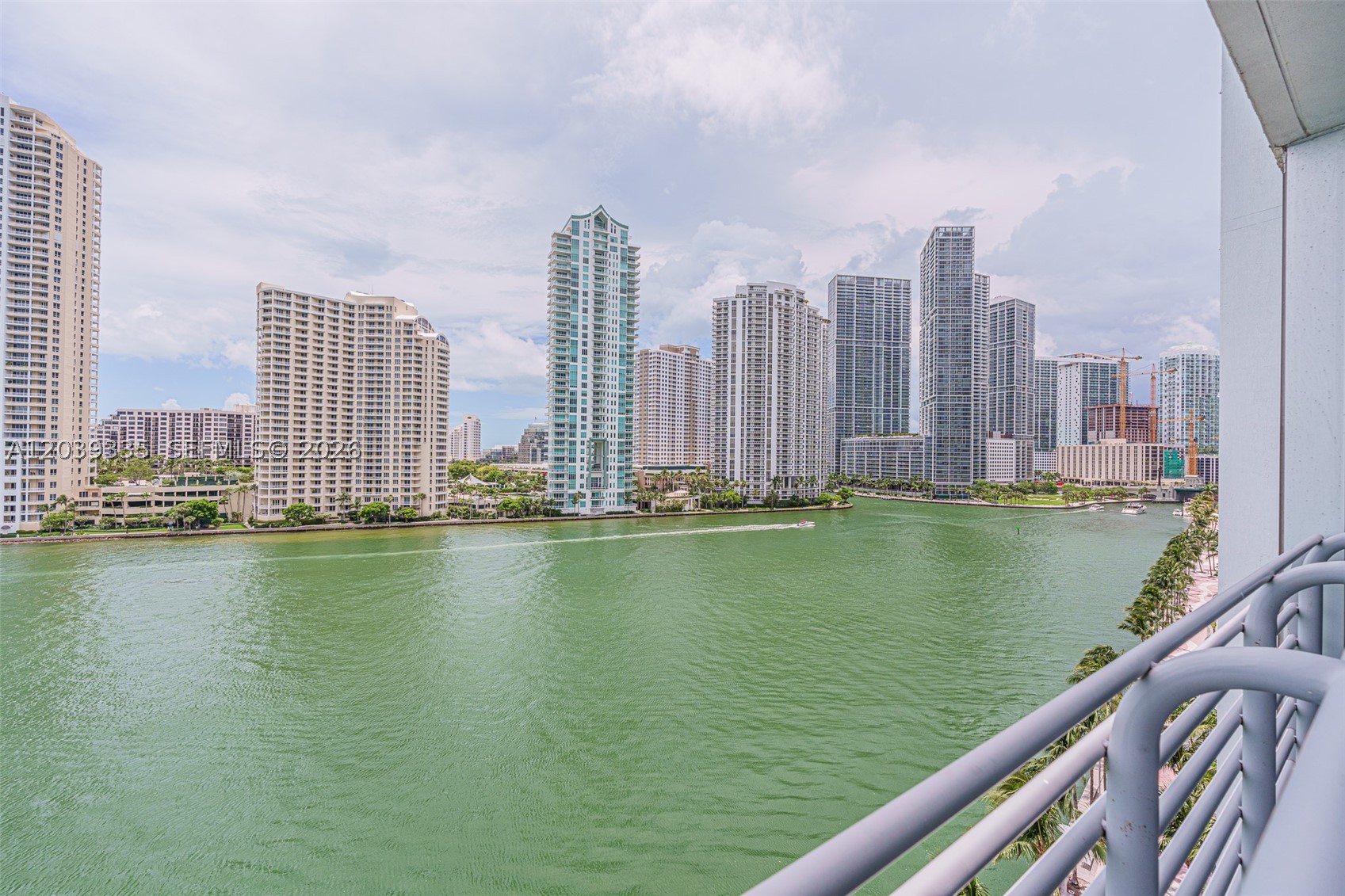 335 S Biscayne Blvd #1009 Miami, FL 33131