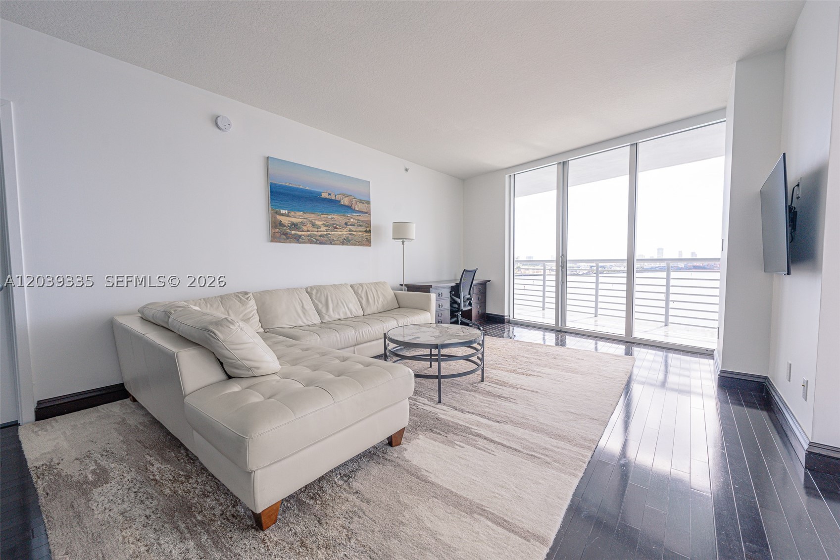 335 S Biscayne Blvd #1009 Miami, FL 33131