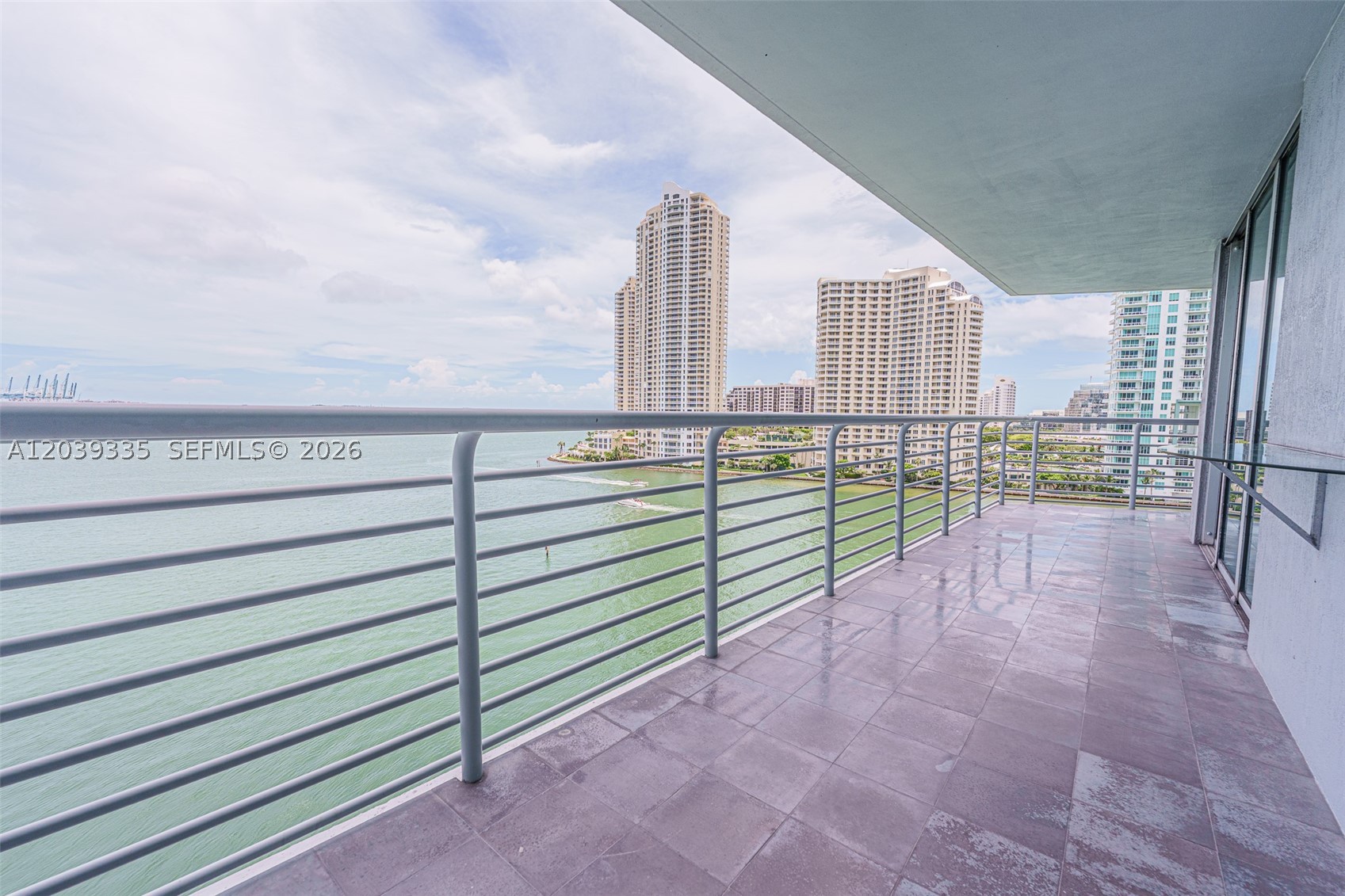 335 S Biscayne Blvd #1009 Miami, FL 33131