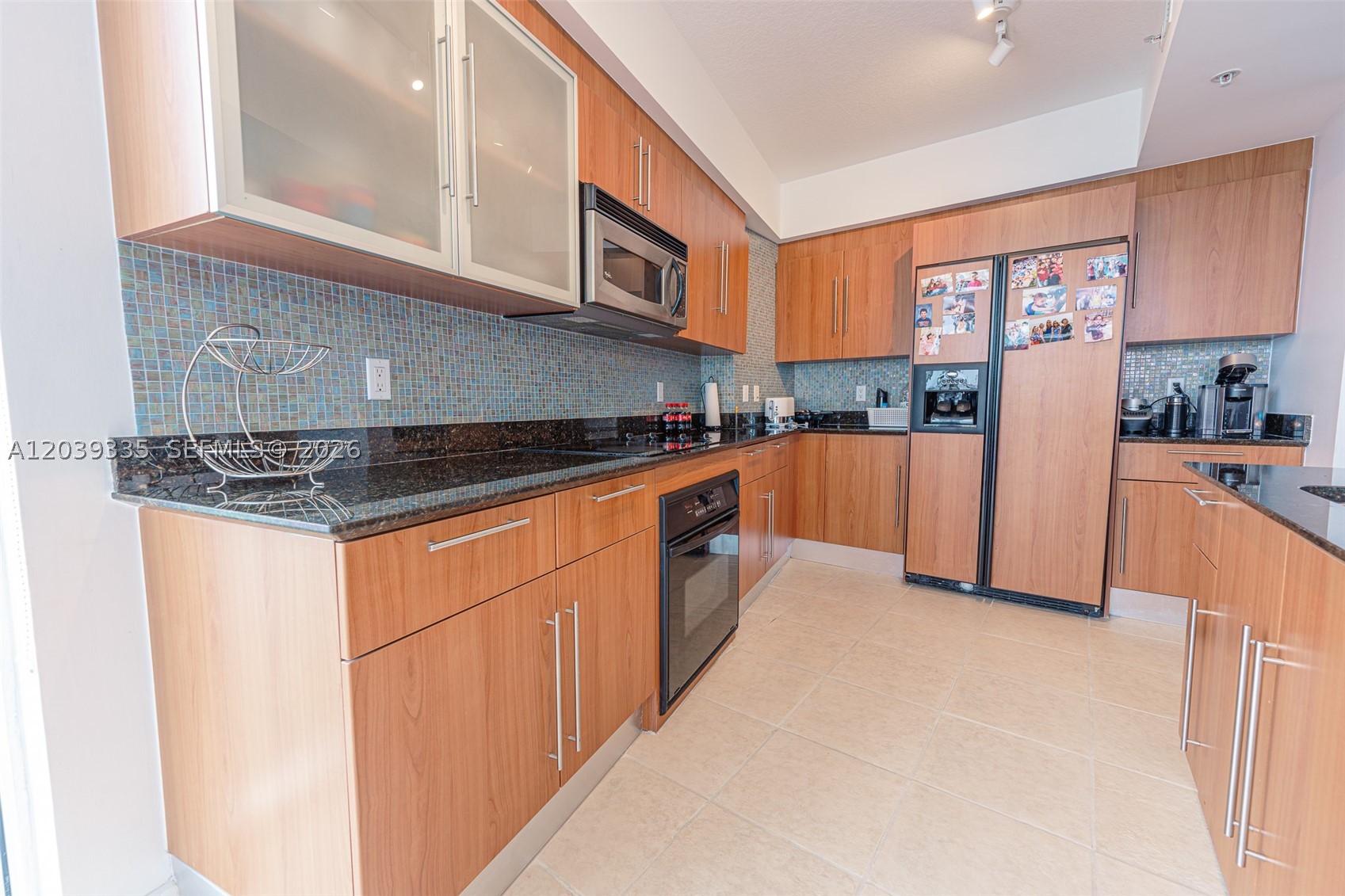 335 S Biscayne Blvd #1009 Miami, FL 33131