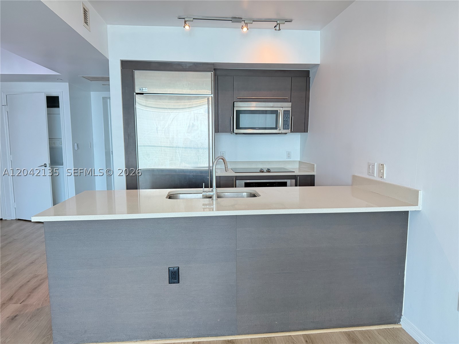 55 SE 6th St #3900